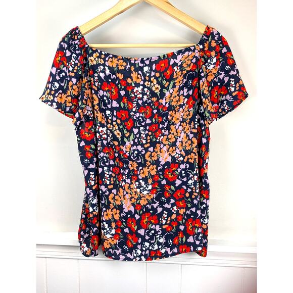 Ann Taylor Off Shoulder Flutter Short Sleeve Top in Navy Red Floral Print, Small - Picture 5 of 9